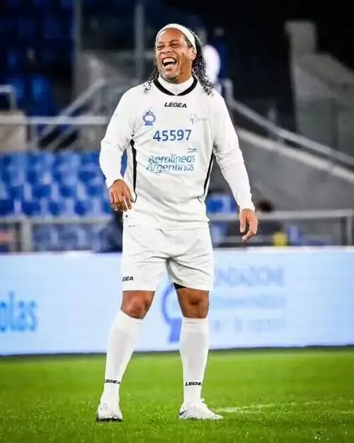 在网球赛场 在网球赛场